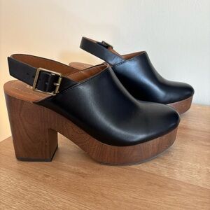 Vegan Black Leather Clogs with Wooden Heel